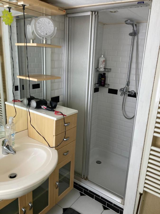 Luc'S Place, Waterbed Grote Kamer Zoeterwoude Экстерьер фото