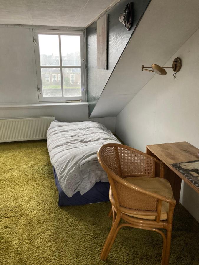 Luc'S Place, Waterbed Grote Kamer Zoeterwoude Экстерьер фото